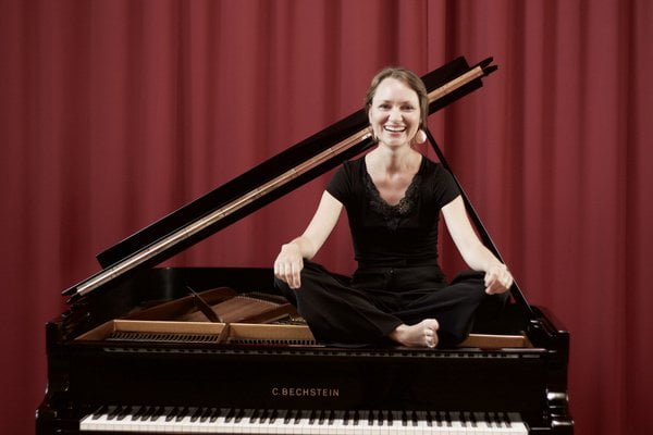 LMN-Pianistin Maria Anastasia Hörner gewinnt zweiten Preis bei internationalem Klavier-Wettbewerb